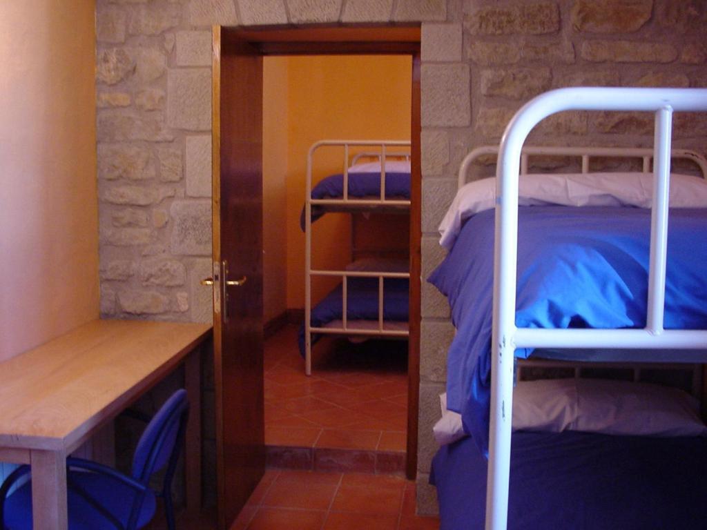 Albergue De Juventud De Sos del Rey Católico Pokoj fotografie